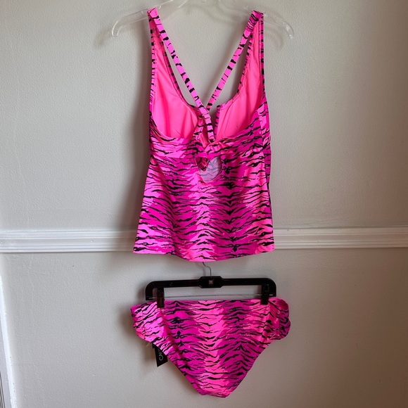 California Waves Animal Print Tankini Swimsuit V-Wire Padded Strappy NWT - Picture 4 of 17